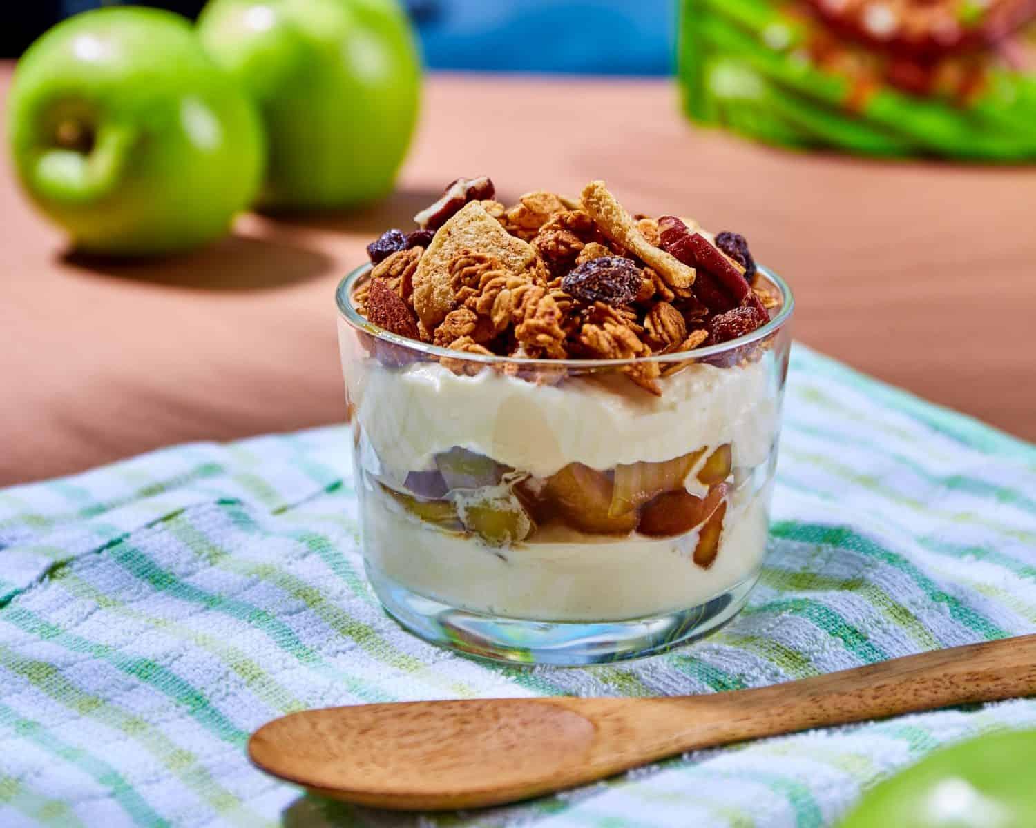 Apple Crumble Cheesecake Jars Recipe