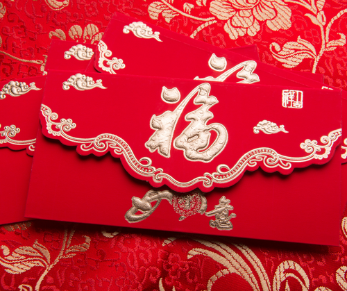 8 CNY Gifts To Bring Luck, Fortune & Health For Loved Ones