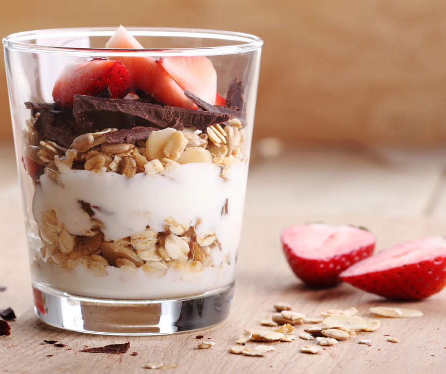 4 Delicious Ways to Eat Granola for Breakfast - Amazin' Graze Malaysia
