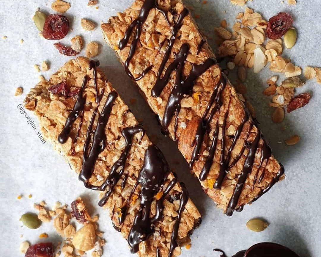 Orange-Cranberry Granola Bars (Vegan and Dairy-Free!)