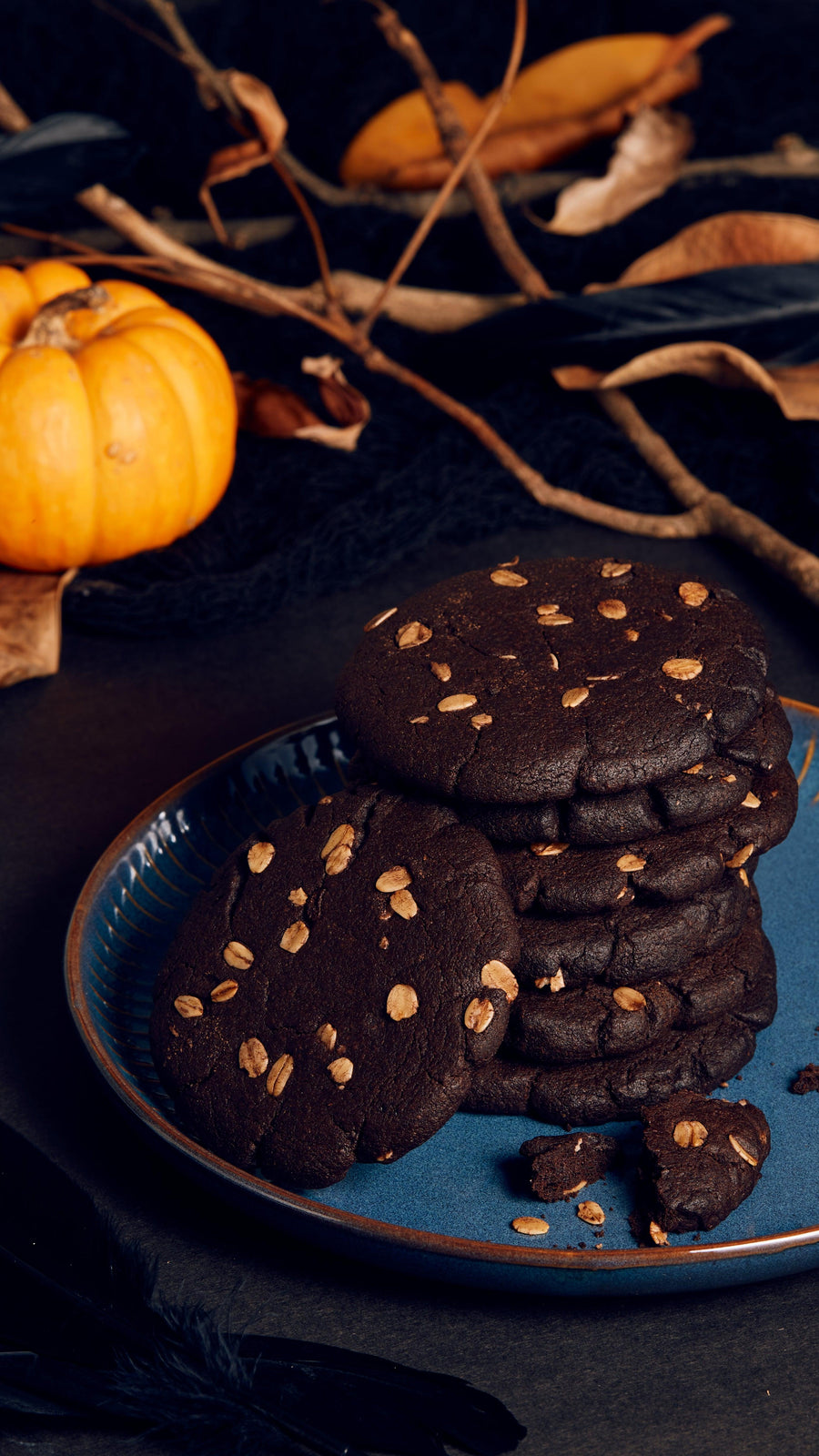 Wickedly Delicious Ginger Oat Cookies 