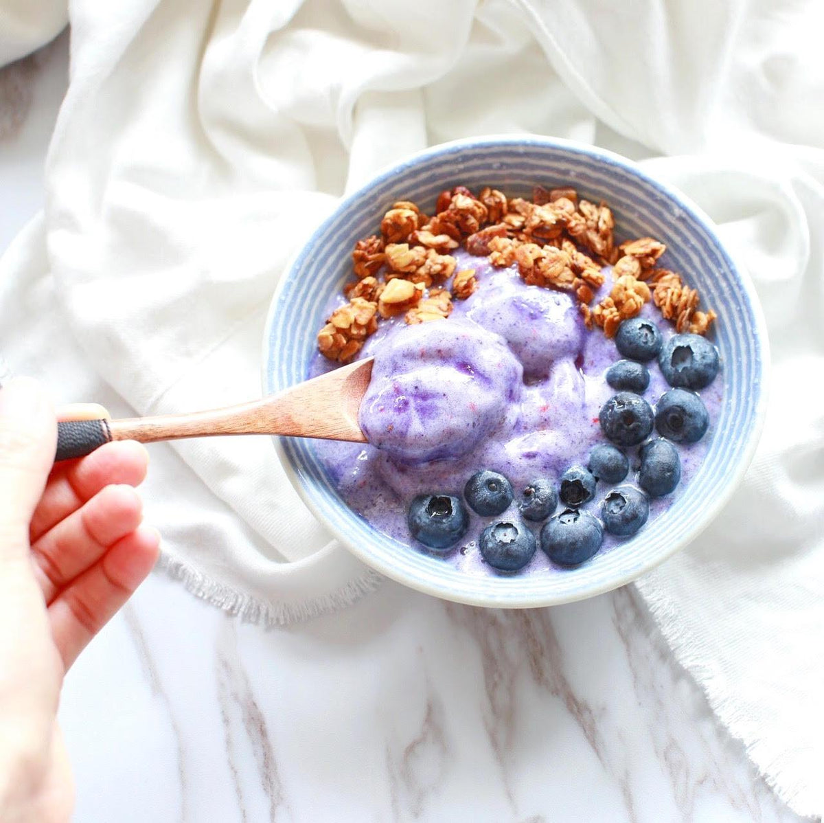 Dreamy Purple Smoothie Bowl Recipe